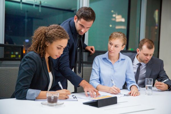 Les meilleures formations en management d'équipe pour exceller